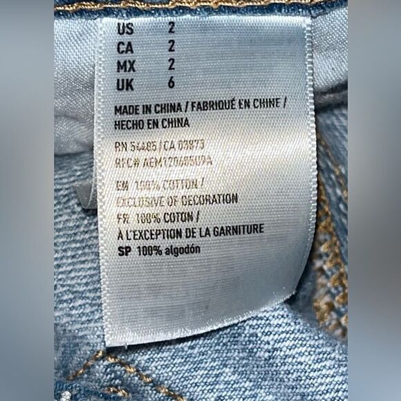 American Eagle TOMGIRL MIDI denim jean shorts distressed destroyed cut-offs SZ 2 - Picture 4 of 4